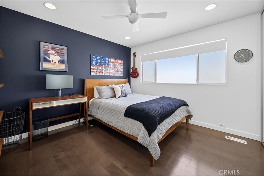 2000 Nautilus Lane
