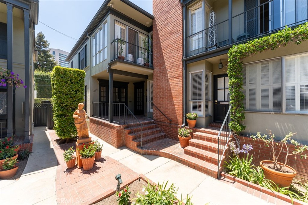 1235 S Beverly Glen Boulevard