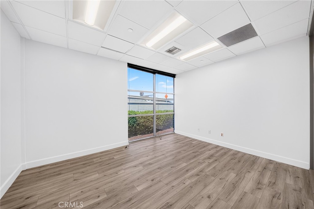 18071 Fitch