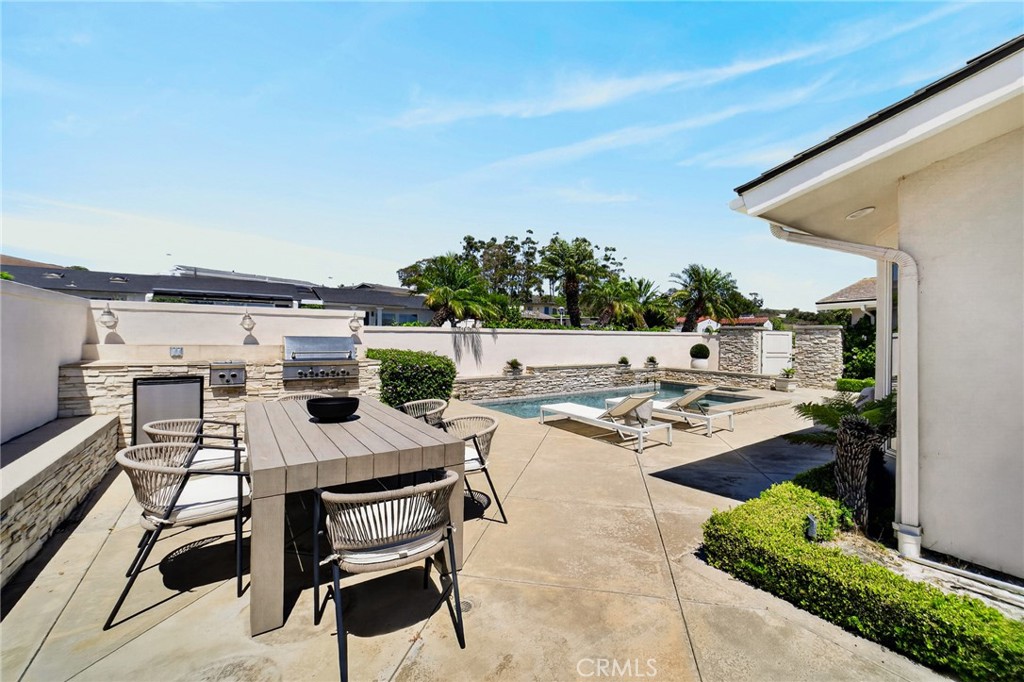 4807 Surrey Drive