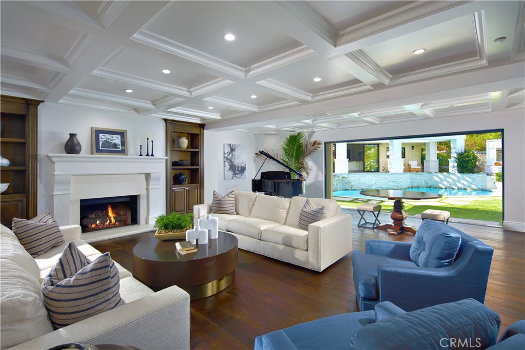 4 Inverness Lane