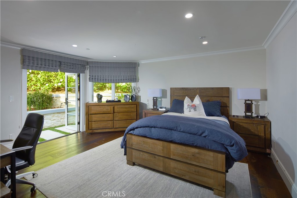 4 Inverness Lane