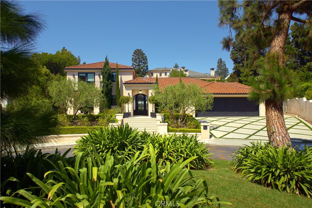4 Inverness Lane