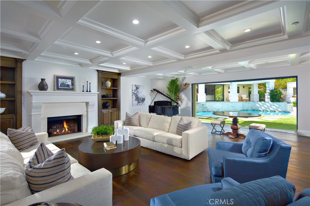 4 Inverness Lane