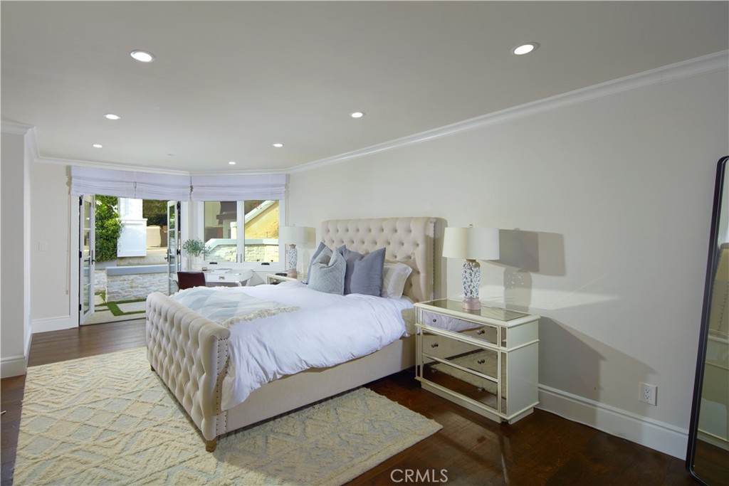 4 Inverness Lane