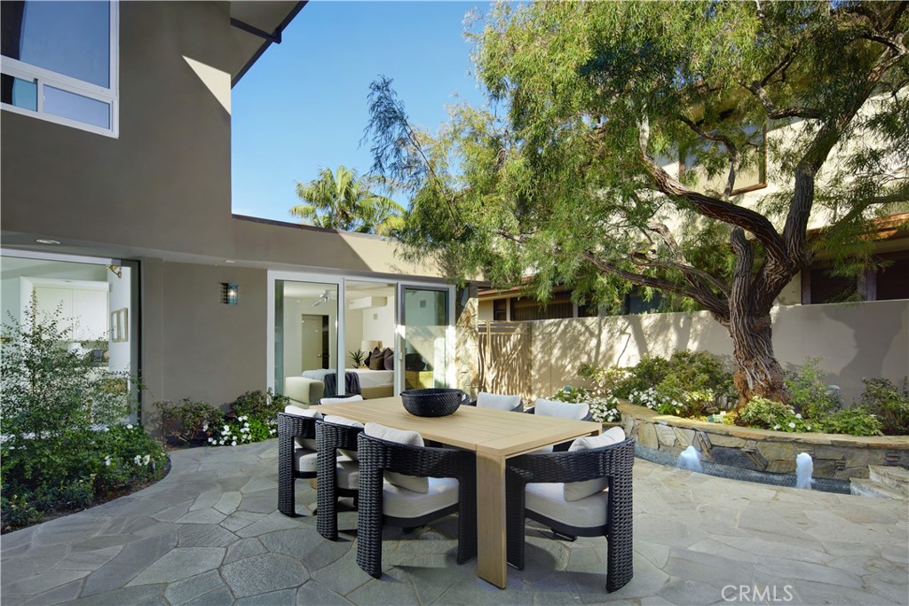 2027 Bayside Drive