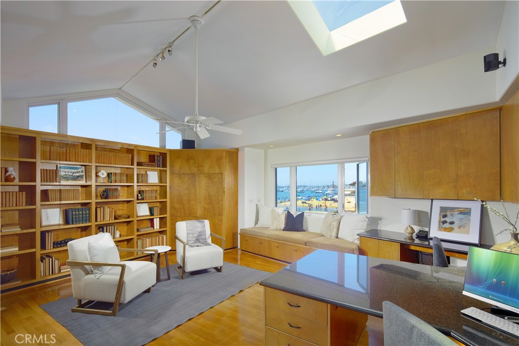 2027 Bayside Drive