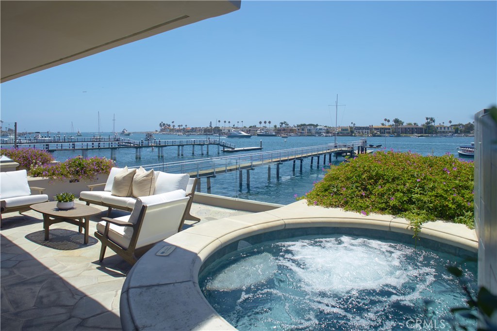 2027 Bayside Drive