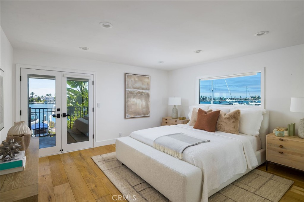 2572 Bayshore Drive