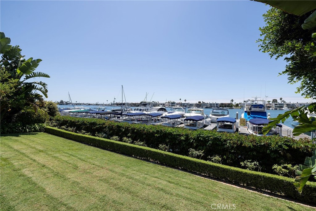 2572 Bayshore Drive