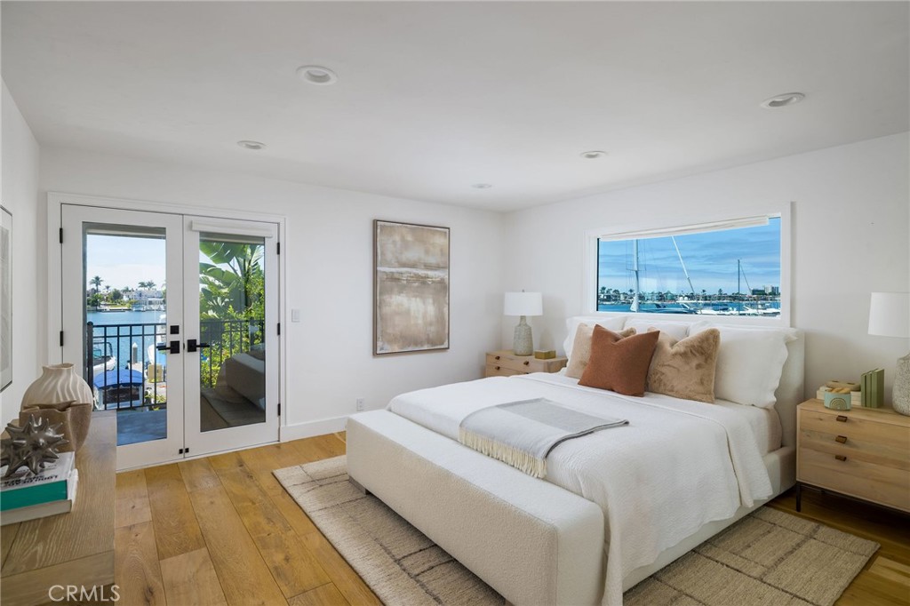 2572 Bayshore Drive