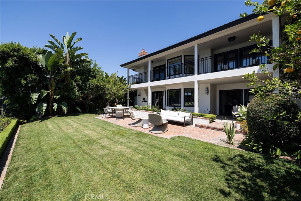 2572 Bayshore Drive