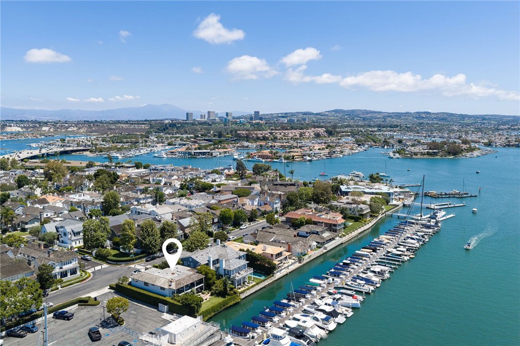2572 Bayshore Drive