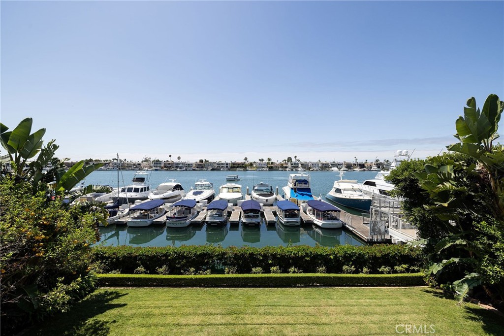 2572 Bayshore Drive