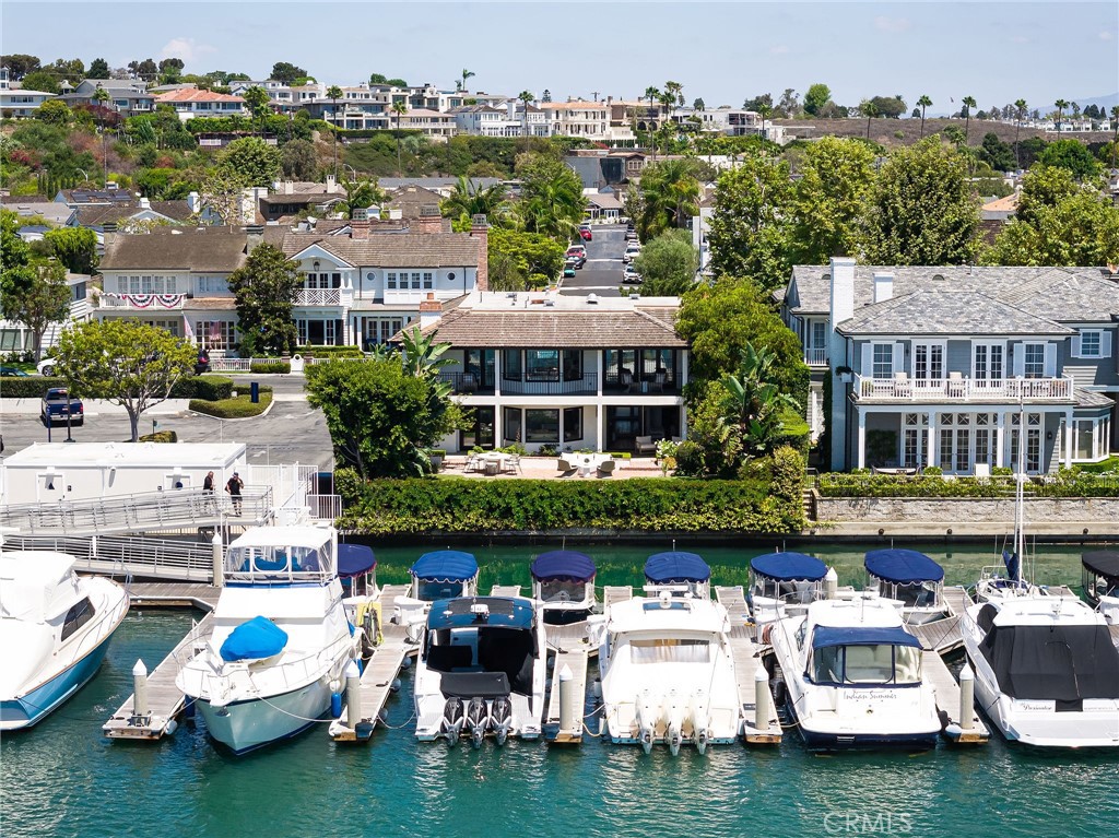 2572 Bayshore Drive