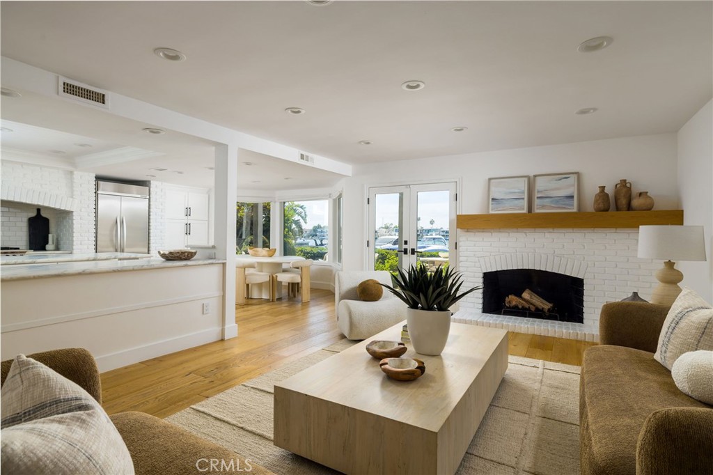 2572 Bayshore Drive