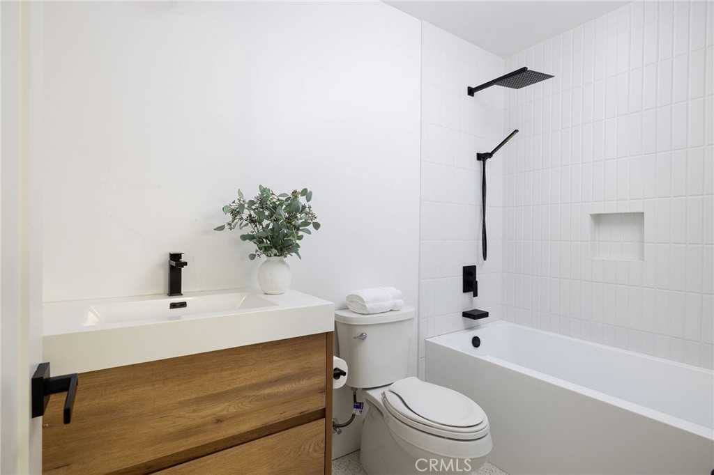 1230 Crystal Cove Way