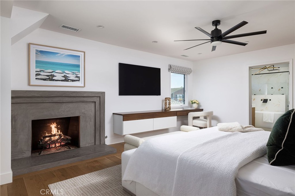 1230 Crystal Cove Way