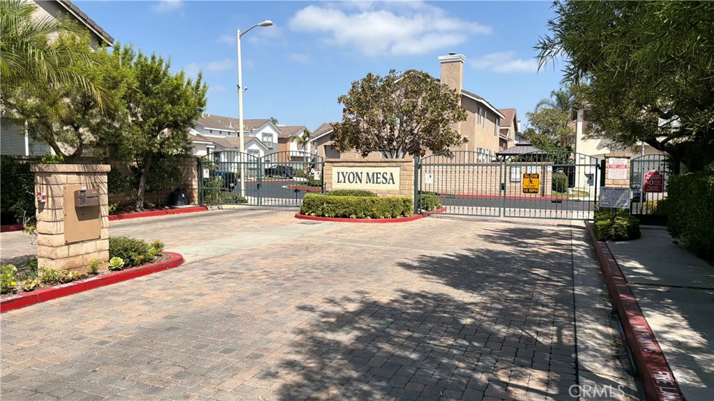 1210 Citrus