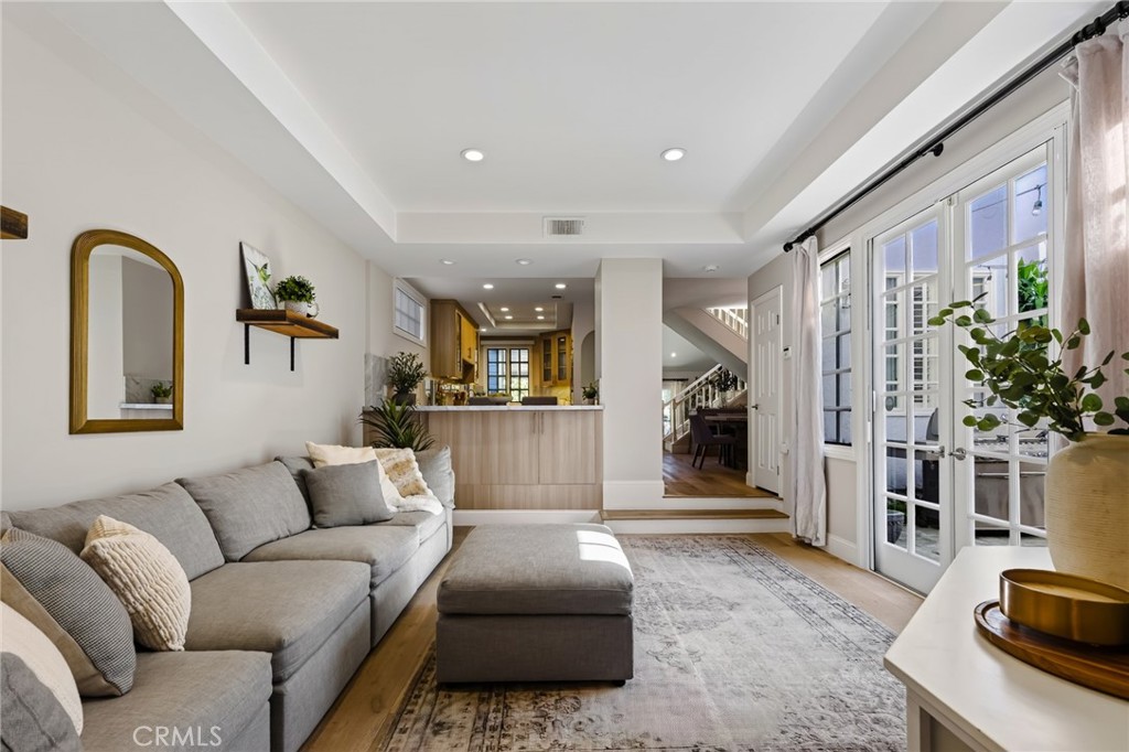 607 Dahlia Avenue