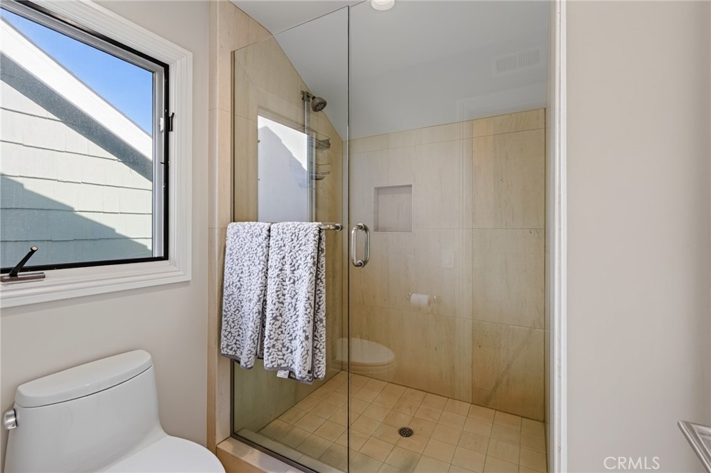 607 Dahlia Avenue