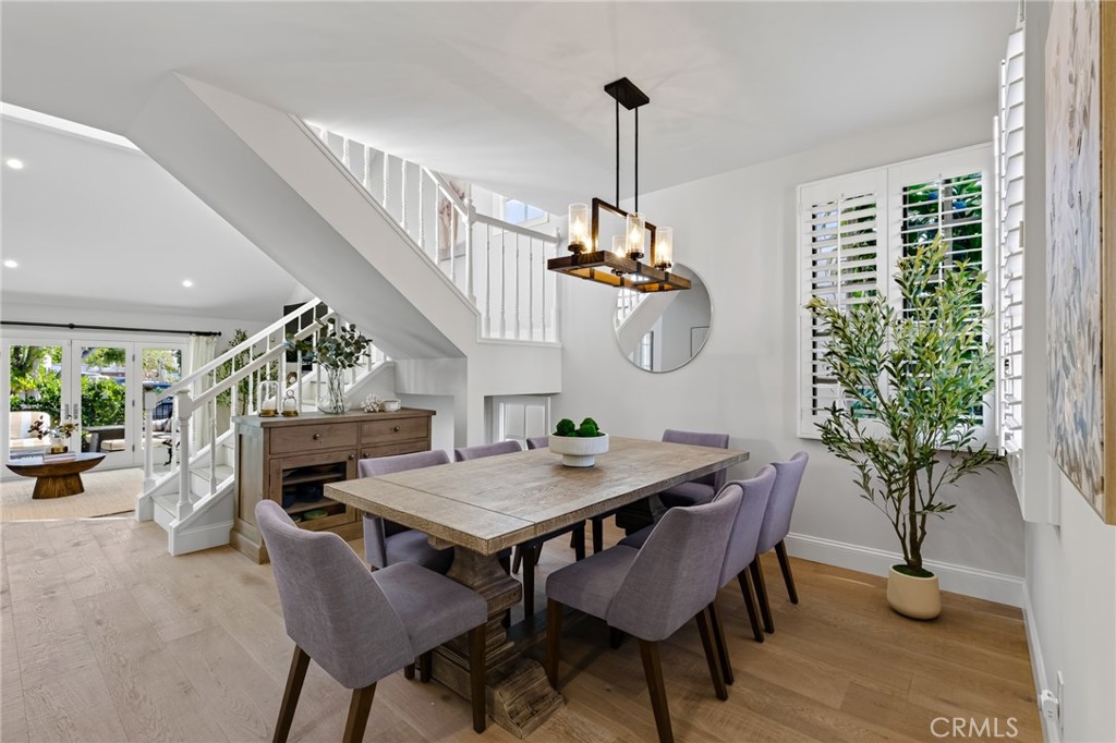 607 Dahlia Avenue Newport Beach Ca Us 92625 Np26219624