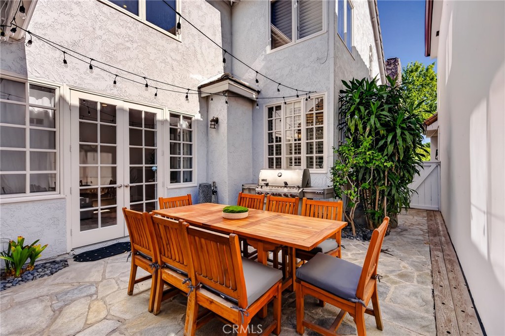 607 Dahlia Avenue Newport Beach Ca Us 92625 Np26219624