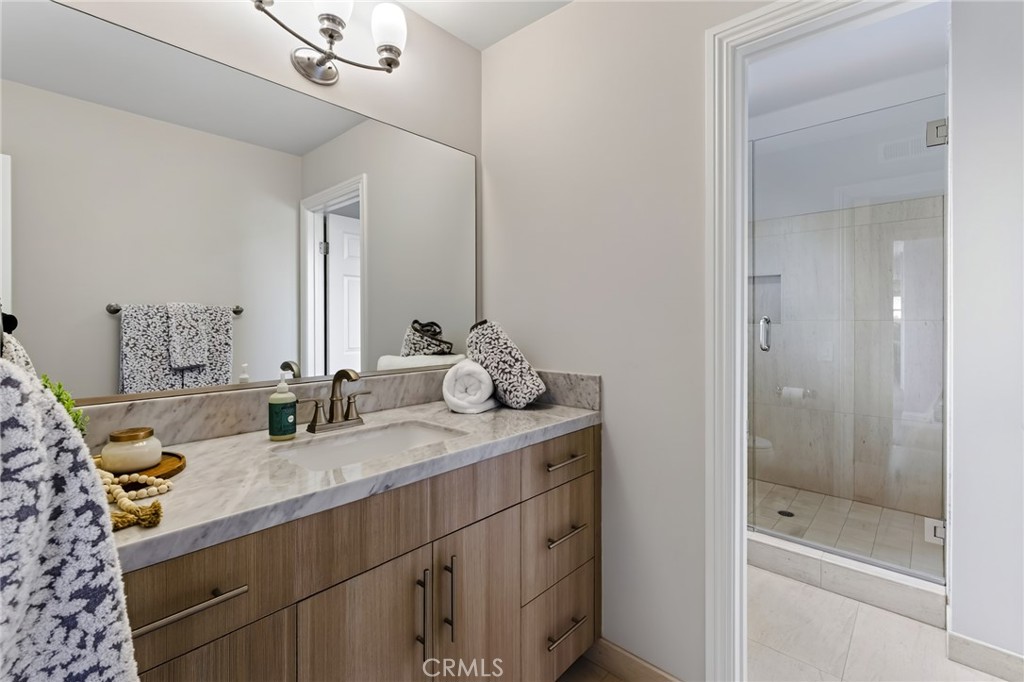 607 Dahlia Avenue