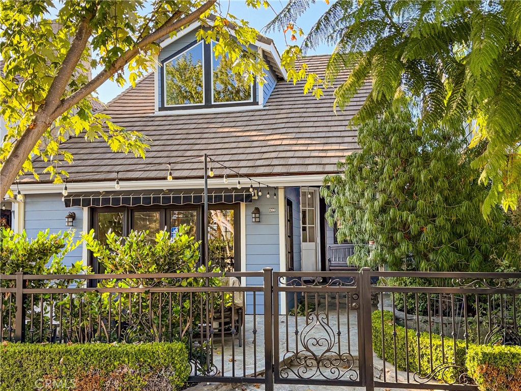 607 Dahlia Avenue
