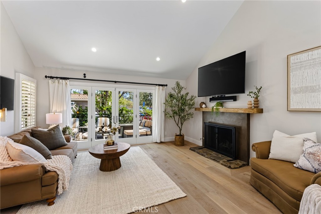 607 Dahlia Avenue