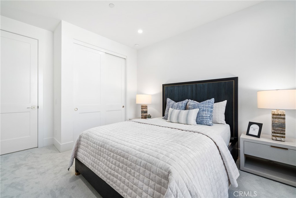 123 Oakstone