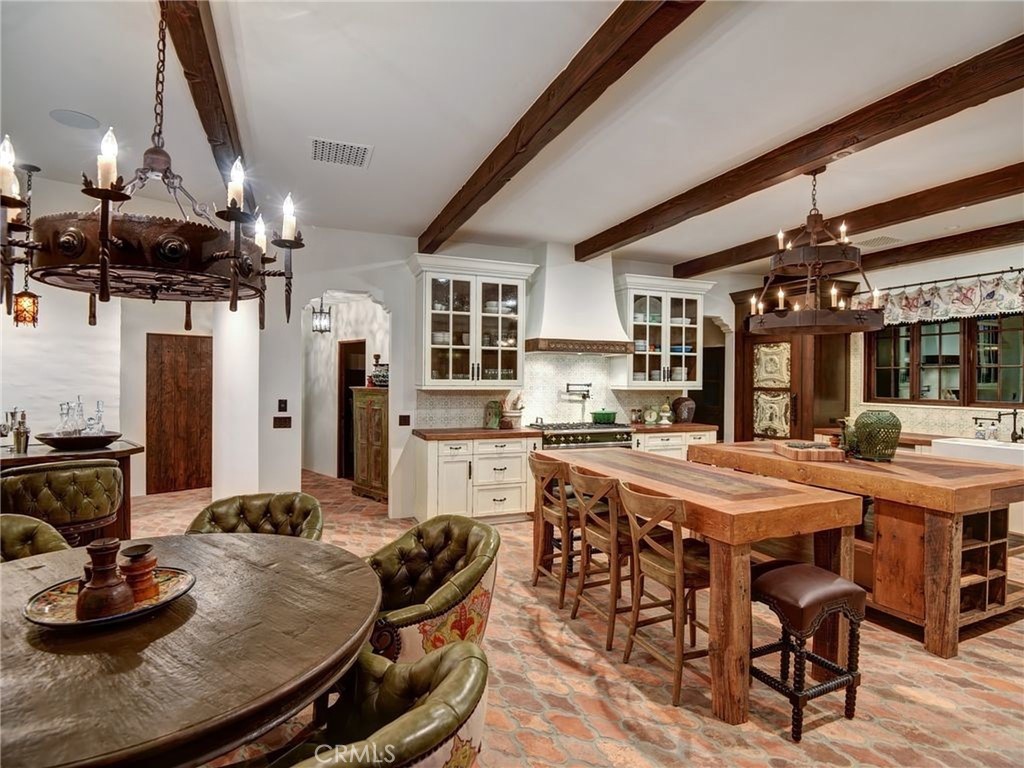 76011 Fairway Drive