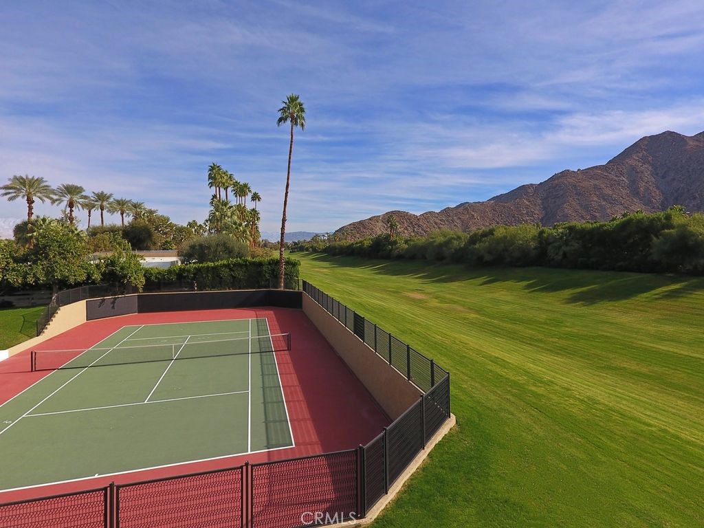 76011 Fairway Drive