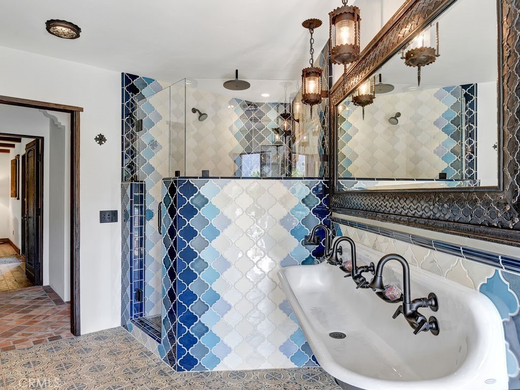 76011 Fairway Drive