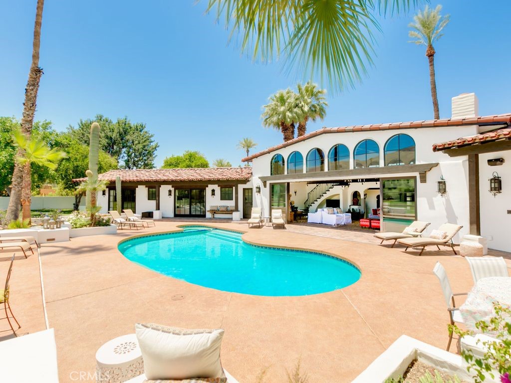 76011 Fairway Drive