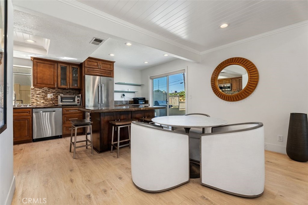 379 Monte Vista Avenue A