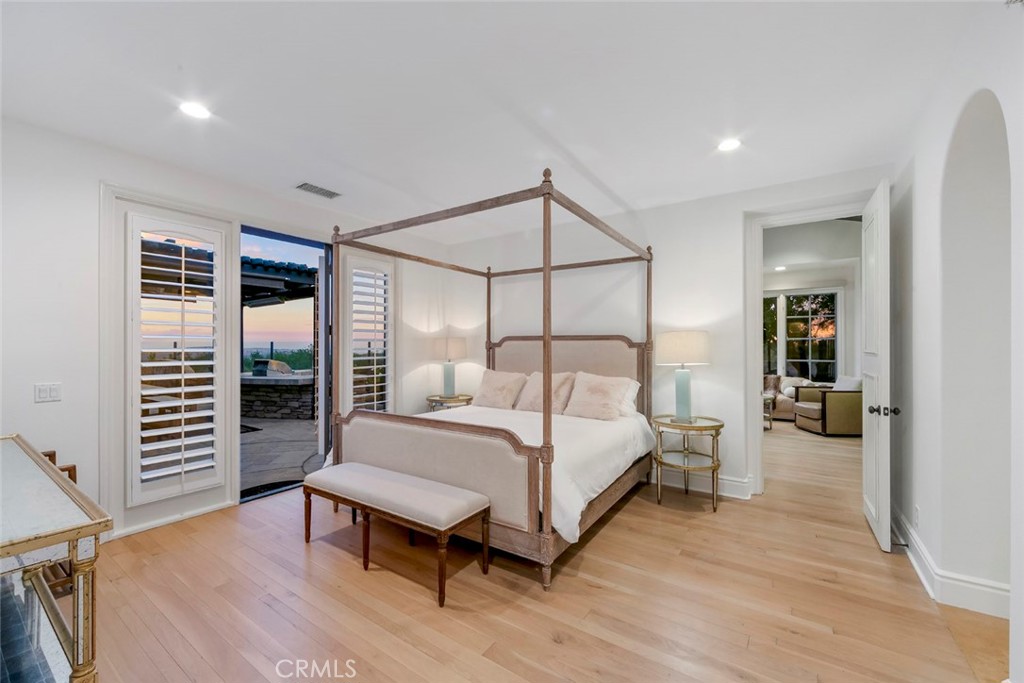 6 Lookout Hill