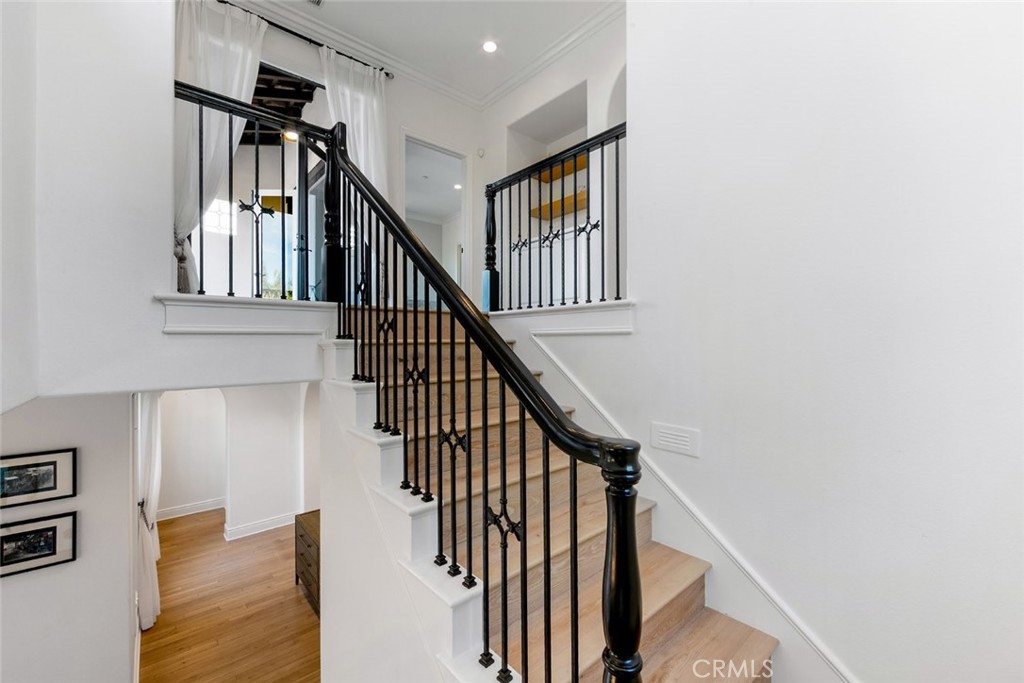 6 Lookout Hill