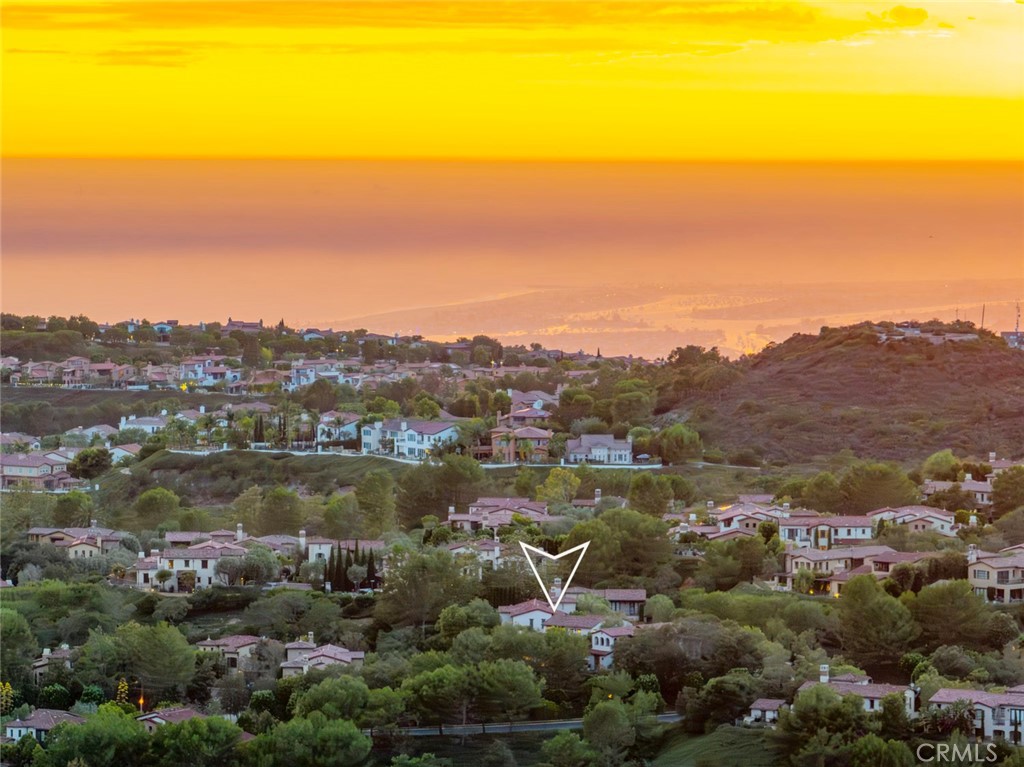 6 Lookout Hill