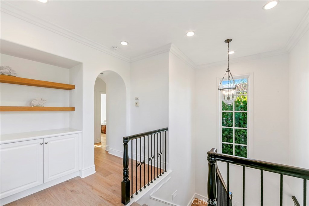 6 Lookout Hill