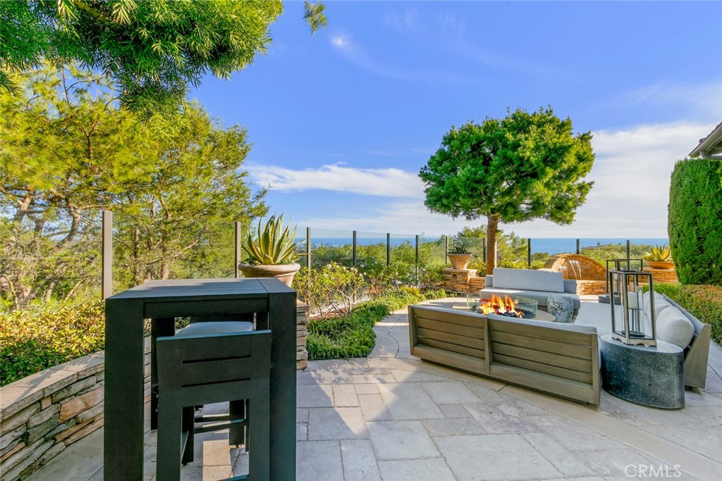 6 Lookout Hill