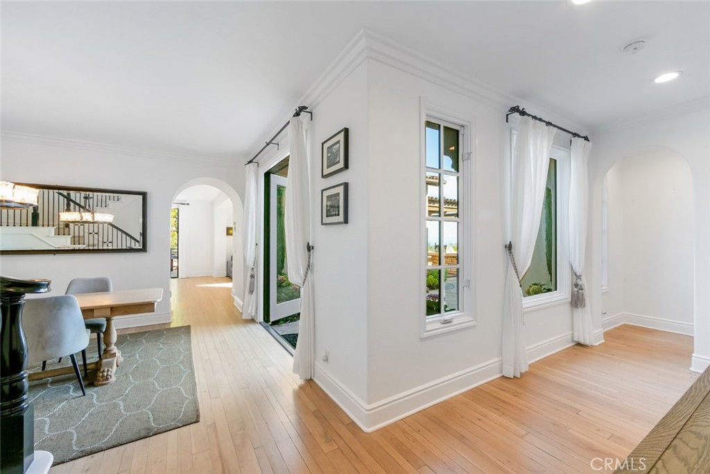 6 Lookout Hill