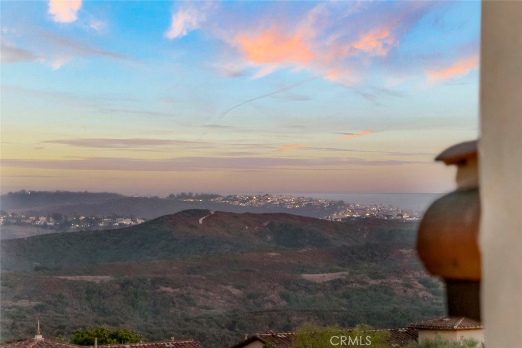 6 Lookout Hill