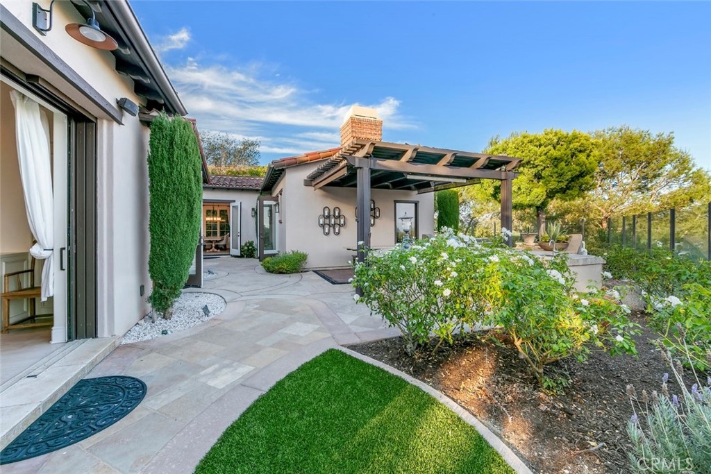 6 Lookout Hill