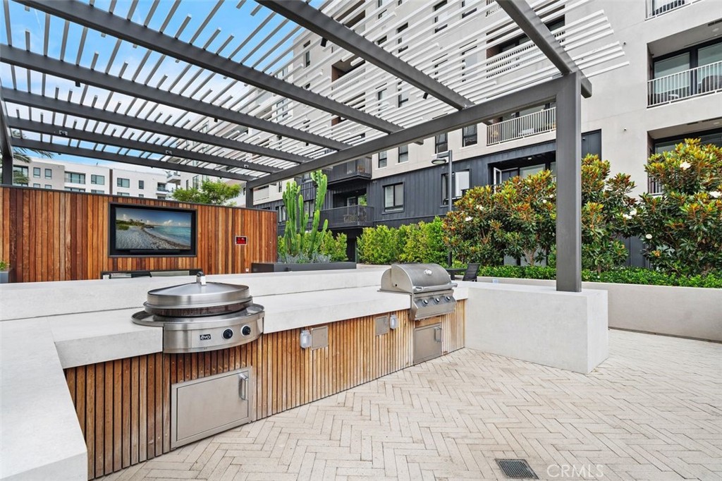 1202 Rivington