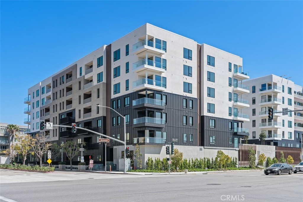 1202 Rivington