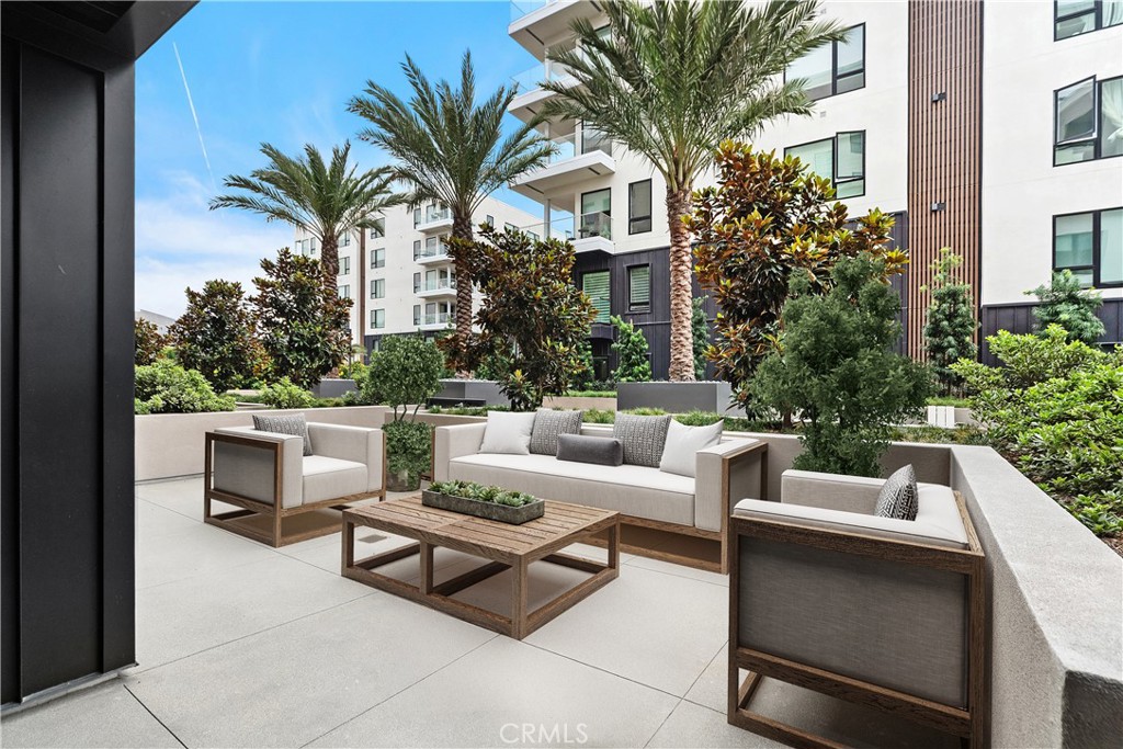 1202 Rivington