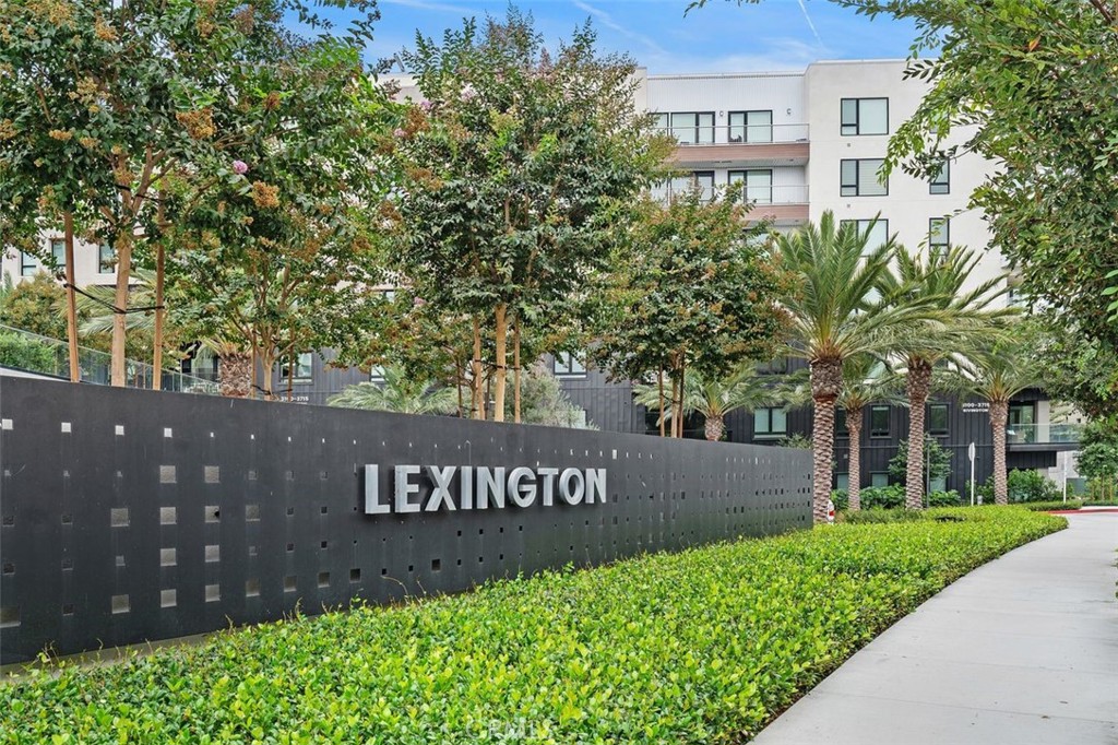 1202 Rivington
