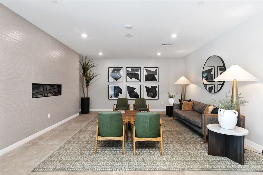 1202 Rivington