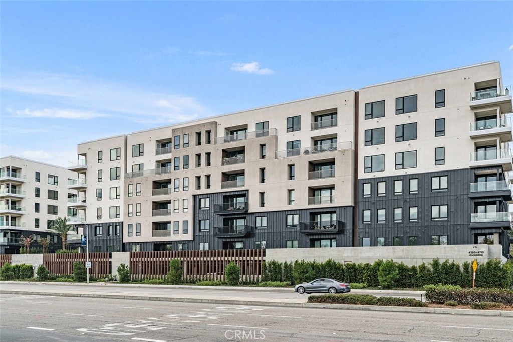 1202 Rivington
